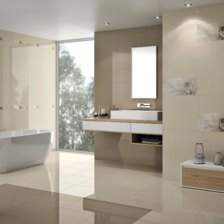 Incroyable pièce avec un carrelage grand format en déstockage qui brille sous la lumière naturelle.